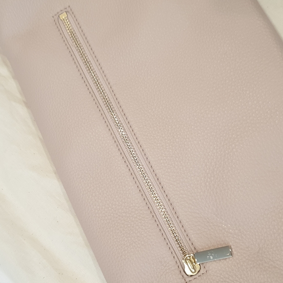 Tory Burch Clutch - Picture 12 of 14